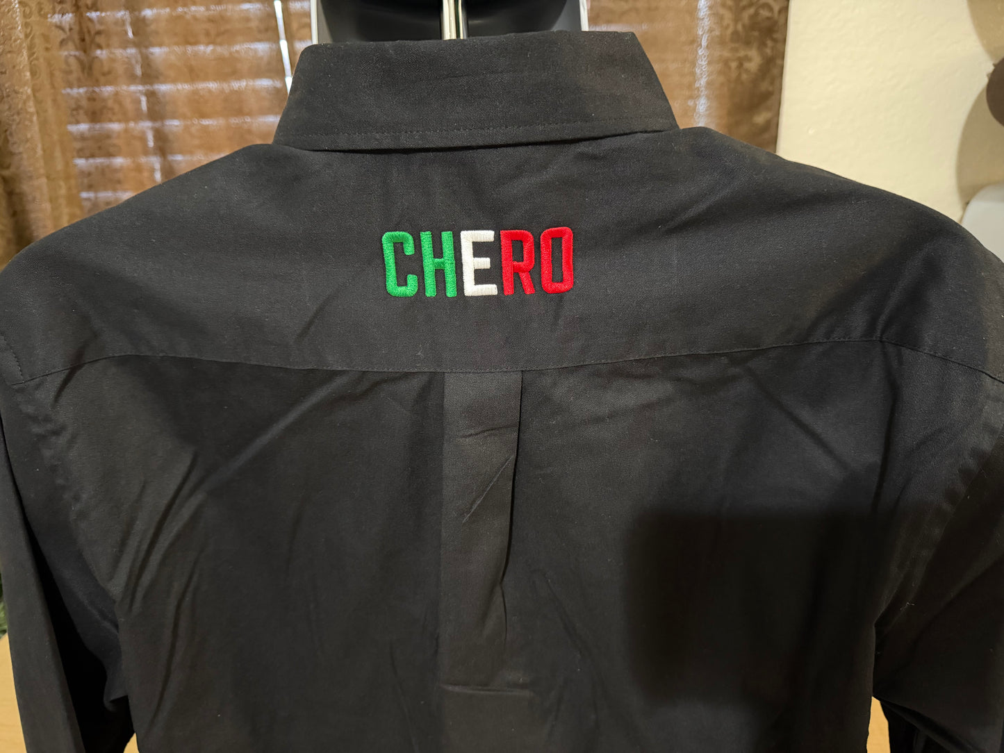 MEN'S CLASSIC FIT BUTTON-DOWN WESTERN SHIRT (Black)